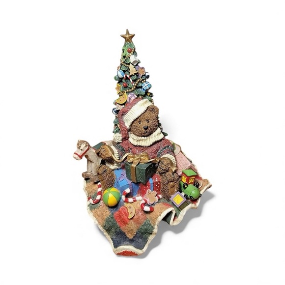 Grandeur Noel Other - Grandeur Noel Festive Bear with Christmas Tree Decor Stocking Holder